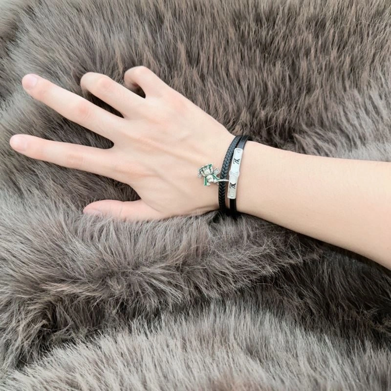 Louis Vuitton Bracelets UrbanStyle 250346