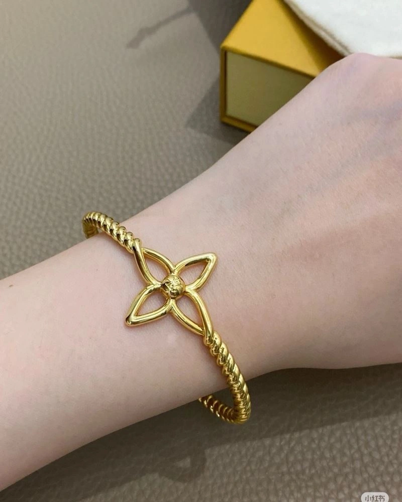 Seasonal Louis Vuitton Bracelets 250318