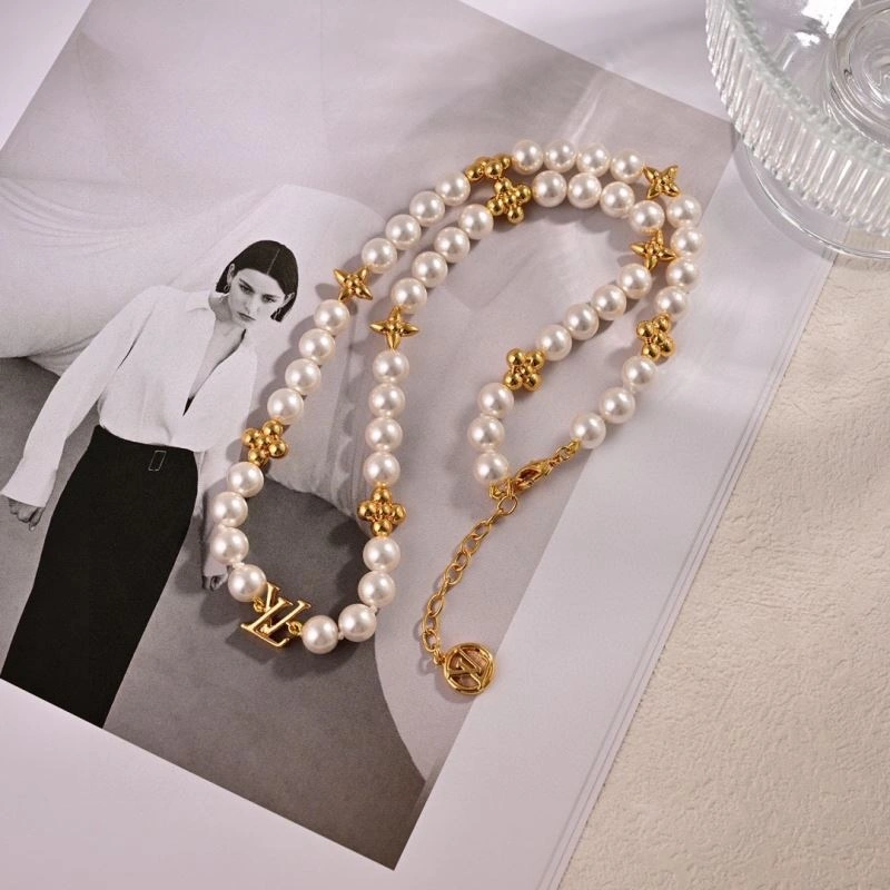 Louis Vuitton Bracelets ModernLook 250316