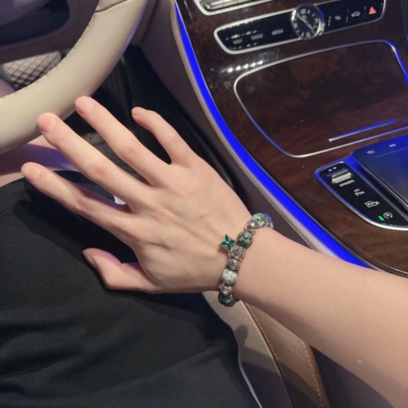 FlexibleFit Louis Vuitton Bracelets 250312