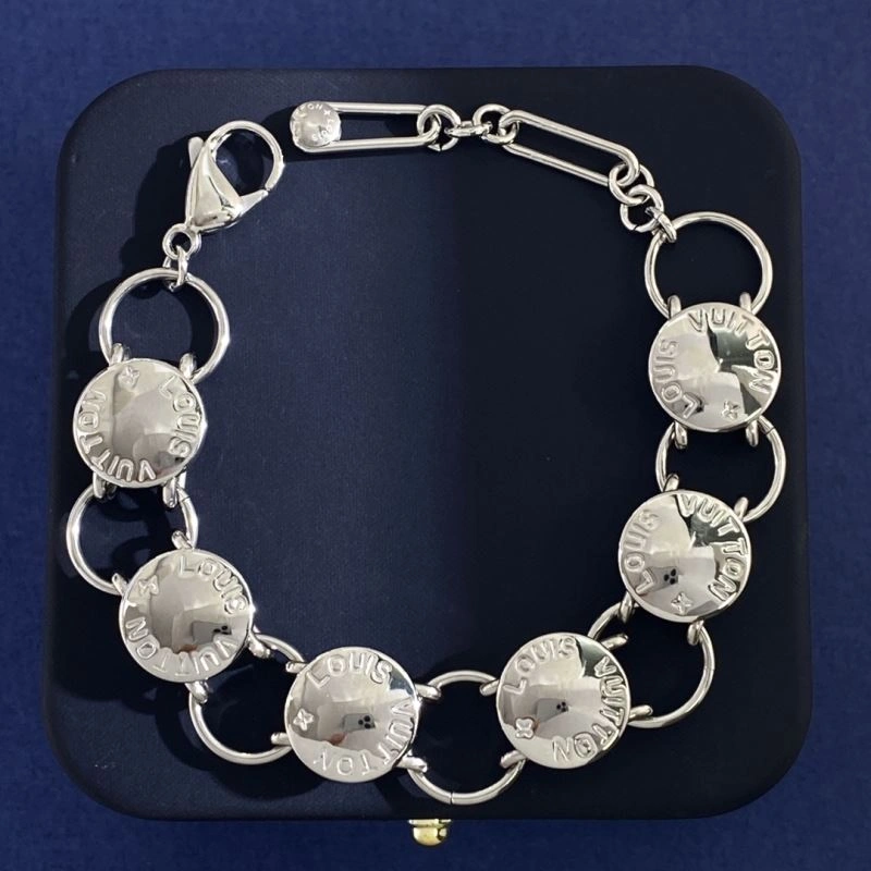 Louis Vuitton Bracelets Affordable 250311