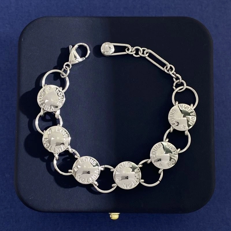 Louis Vuitton Bracelets Affordable 250311
