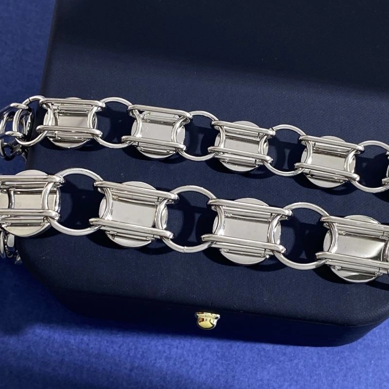 Louis Vuitton Bracelets Affordable 250311