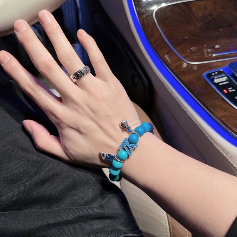 SoftTouch Louis Vuitton Bracelets 250293