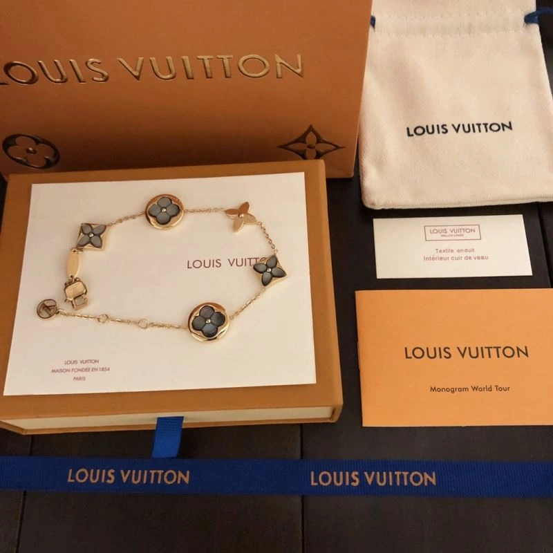 OnTrend Louis Vuitton Bracelets 250285