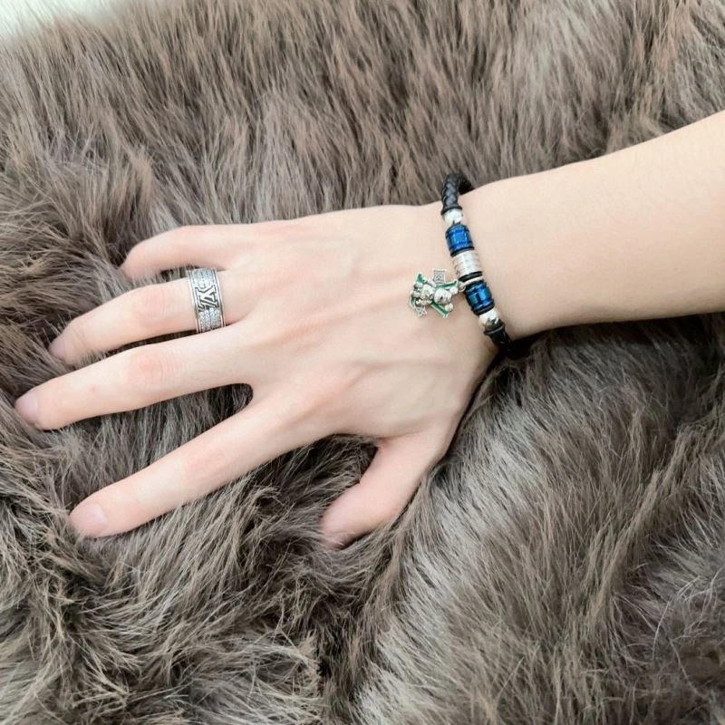 Louis Vuitton Bracelets ZeroBulk 250305