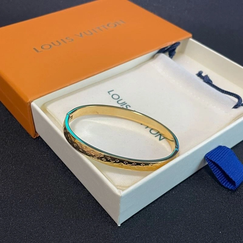 Unique Louis Vuitton Bracelets 250303