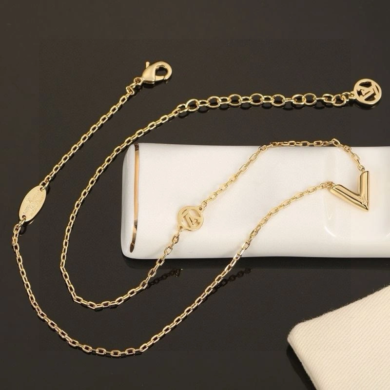 Louis Vuitton Bracelets EasyCare 250288