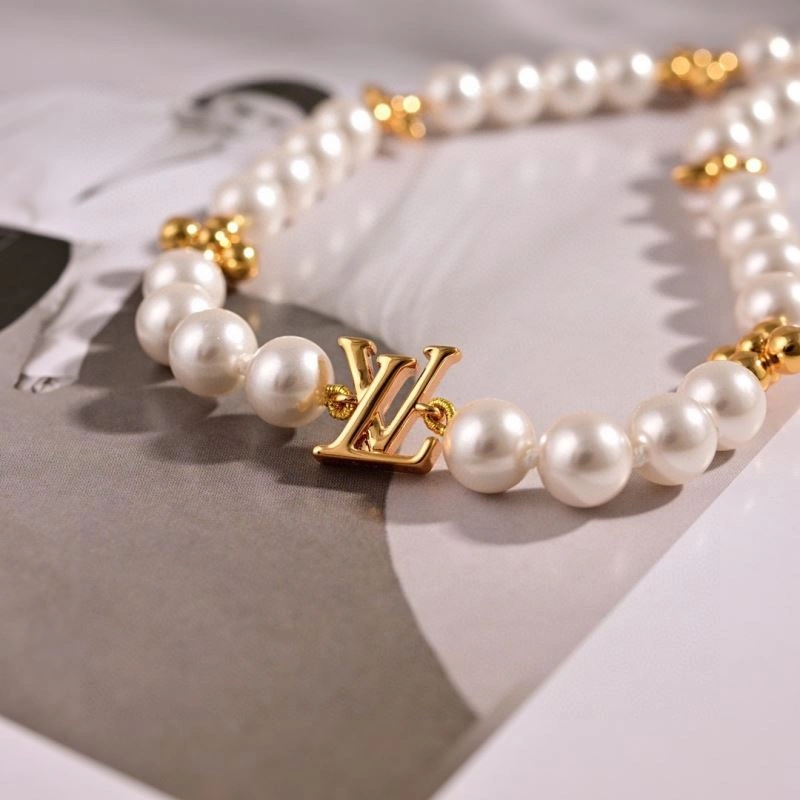 SmoothTexture Louis Vuitton Bracelets 250298