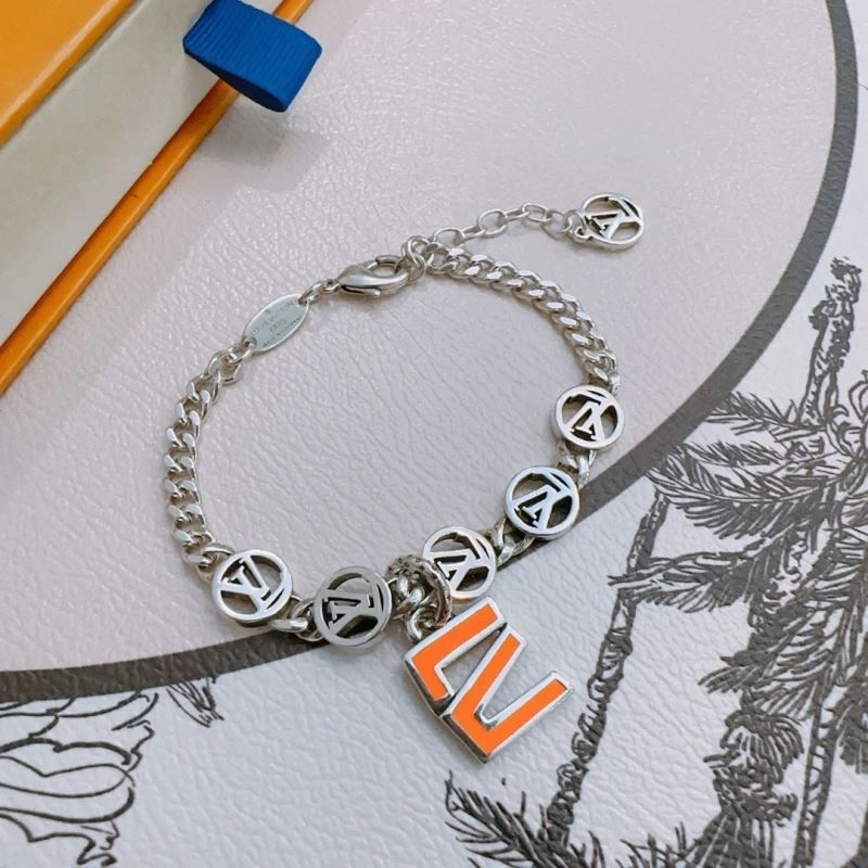 Trendy Louis Vuitton Bracelets 250278
