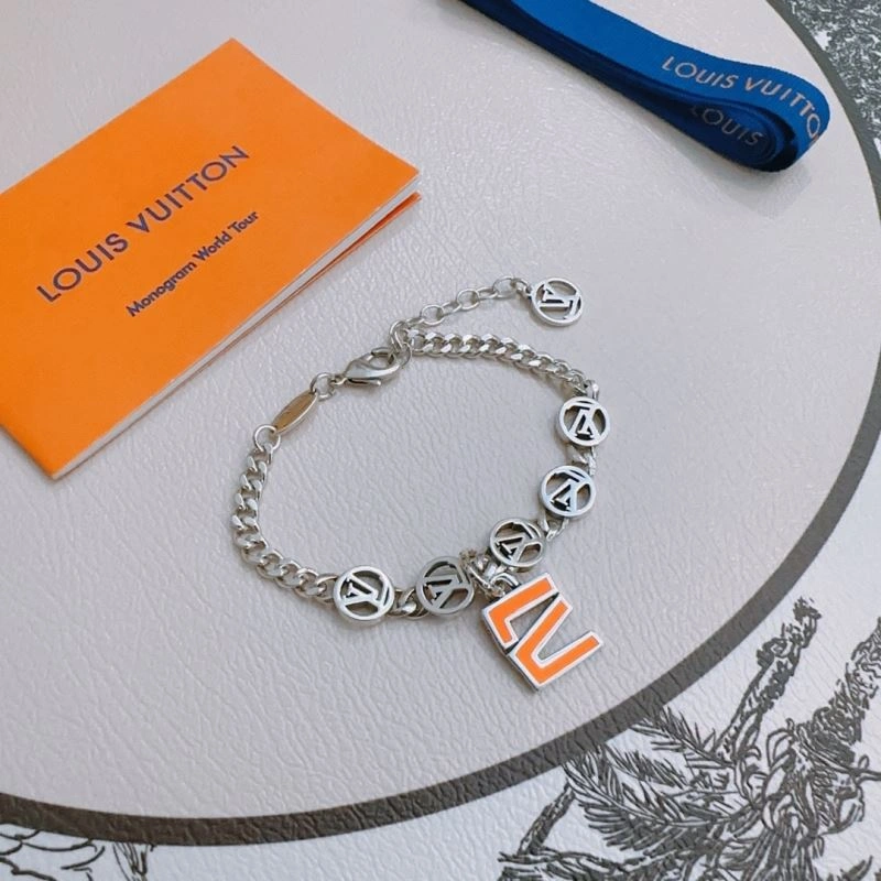Trendy Louis Vuitton Bracelets 250278