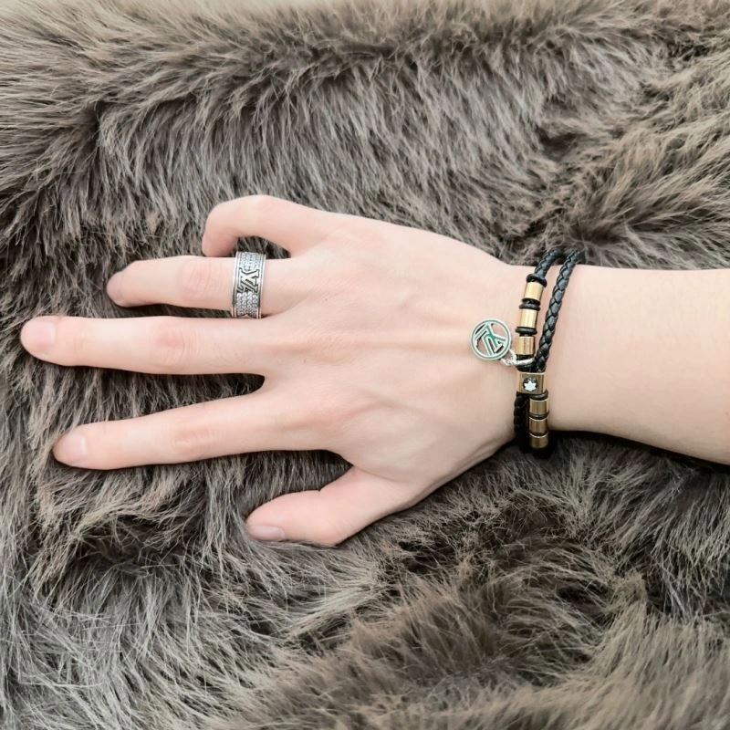 Louis Vuitton Bracelets SportInspired 250274