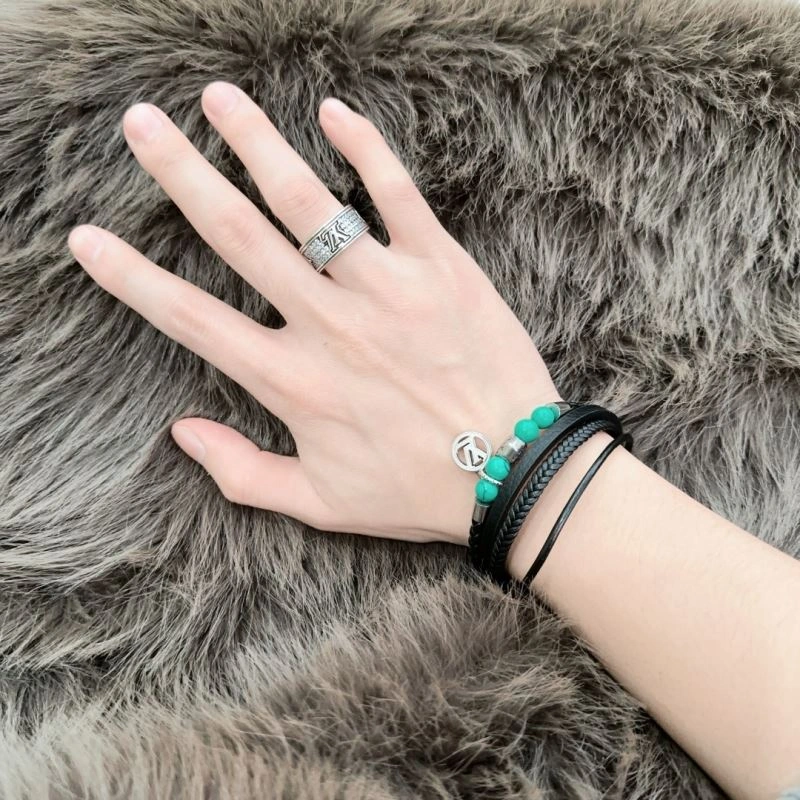 MoistureWicking Louis Vuitton Bracelets 250272