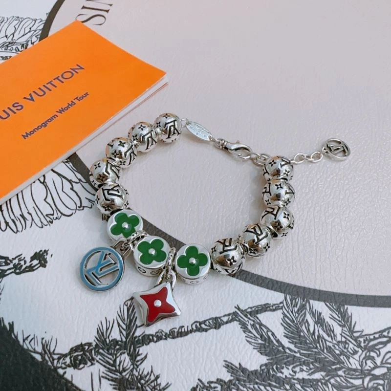 Lightweight Louis Vuitton Bracelets 250270