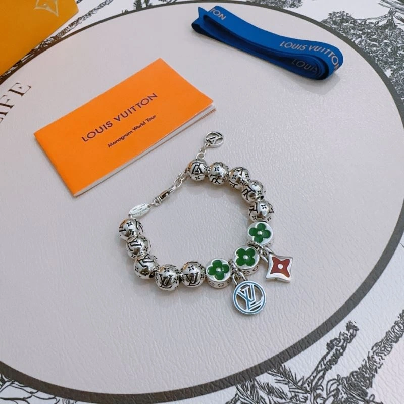 Lightweight Louis Vuitton Bracelets 250270