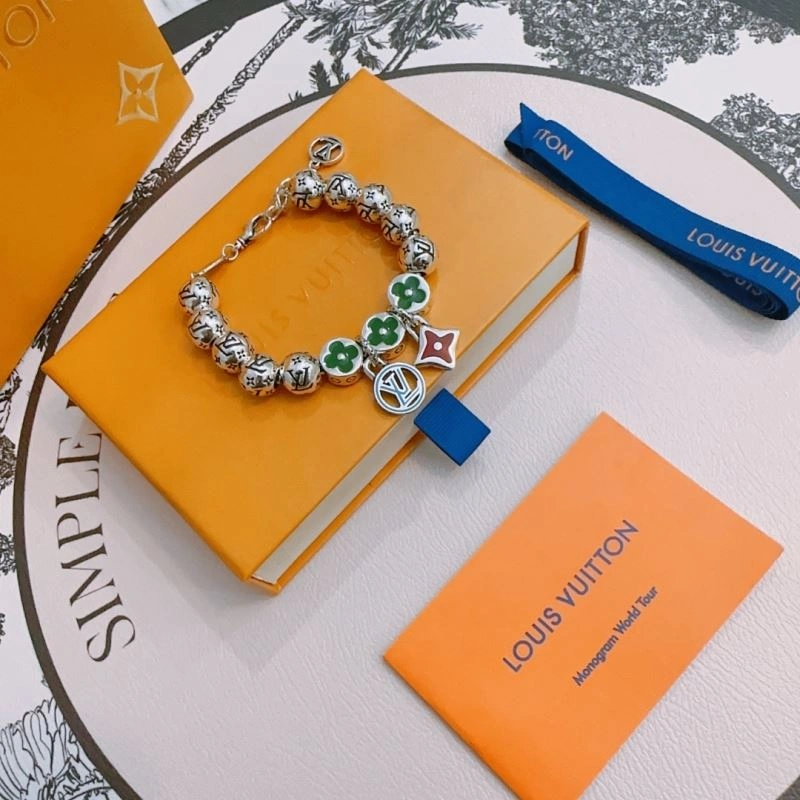 Lightweight Louis Vuitton Bracelets 250270