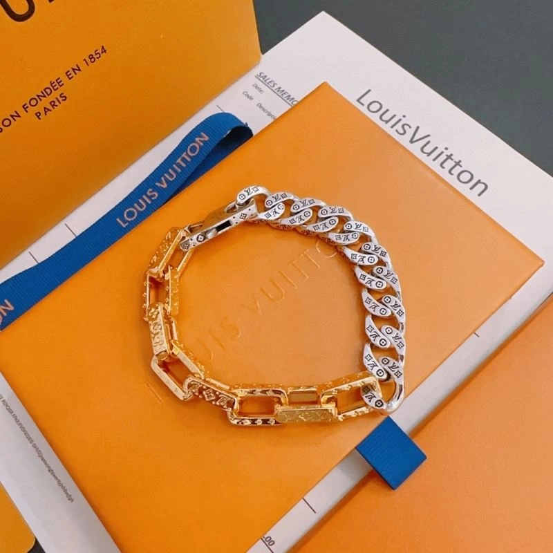 Bold Louis Vuitton Bracelets 250242