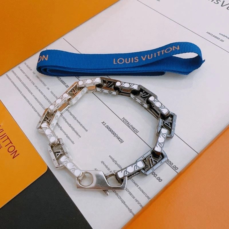 Unisex Louis Vuitton Bracelets 250267
