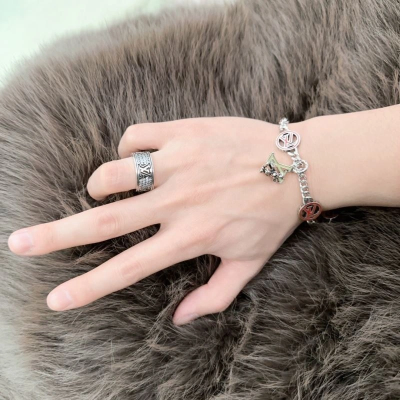 BestValue Louis Vuitton Bracelets 250266