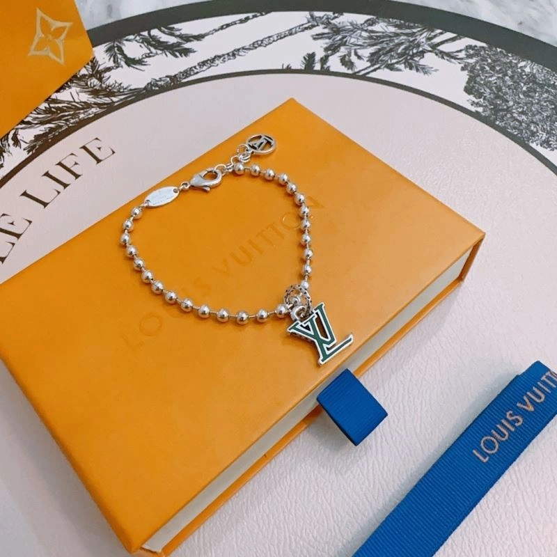 Louis Vuitton Bracelets Versatile 250260