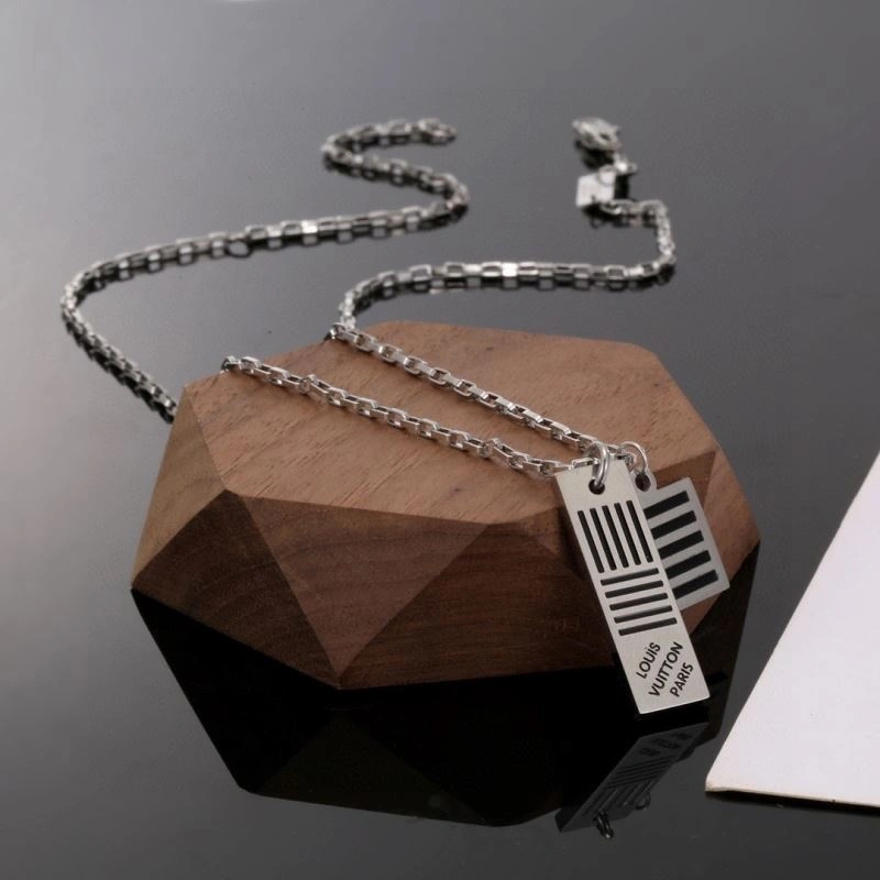 Sophisticated Louis Vuitton Bracelets 250246
