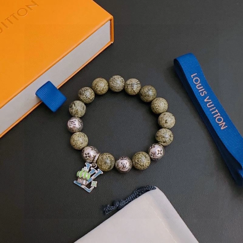 Lightweight Louis Vuitton Bracelets 250255