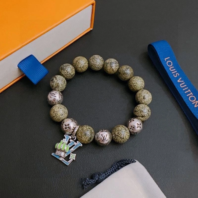 Lightweight Louis Vuitton Bracelets 250255