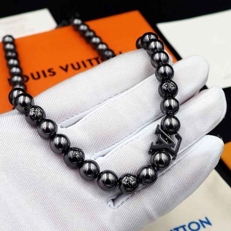 Louis Vuitton Bracelets Youthful 250231