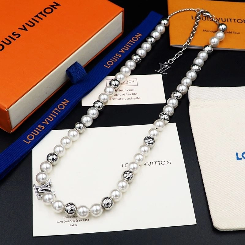 Louis Vuitton Bracelets Functional 250230