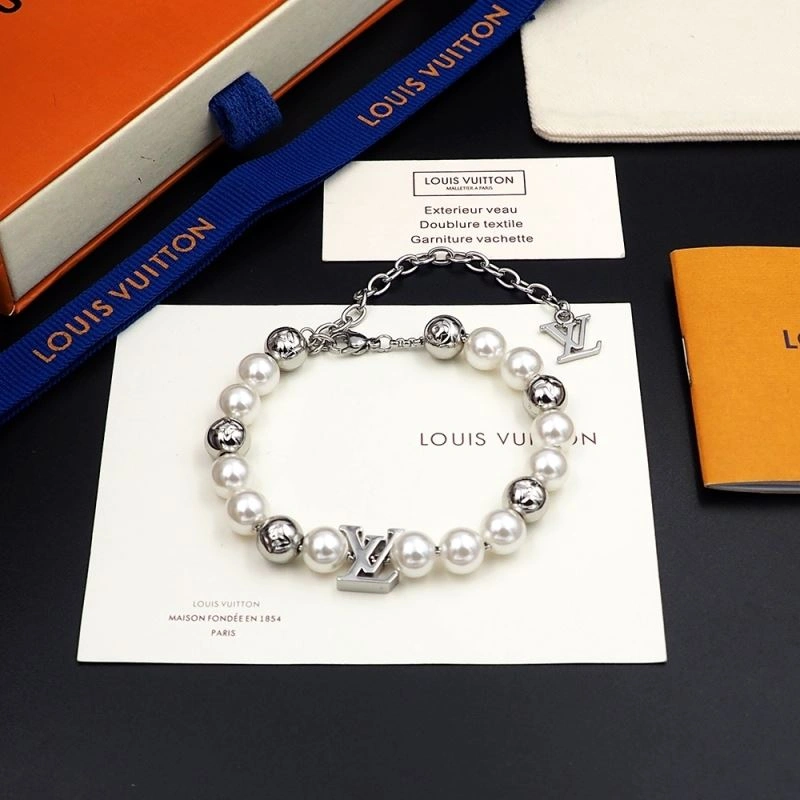 OdorResistant Louis Vuitton Bracelets 250224