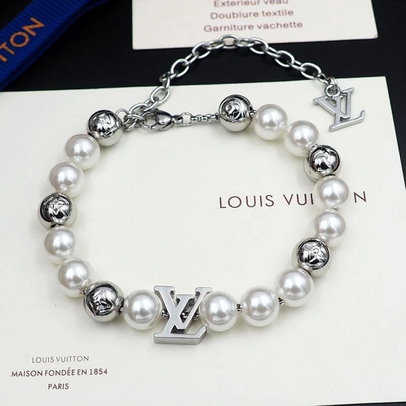 OdorResistant Louis Vuitton Bracelets 250224