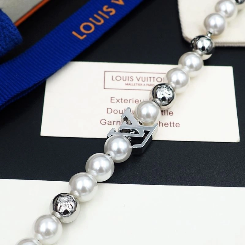 OdorResistant Louis Vuitton Bracelets 250224