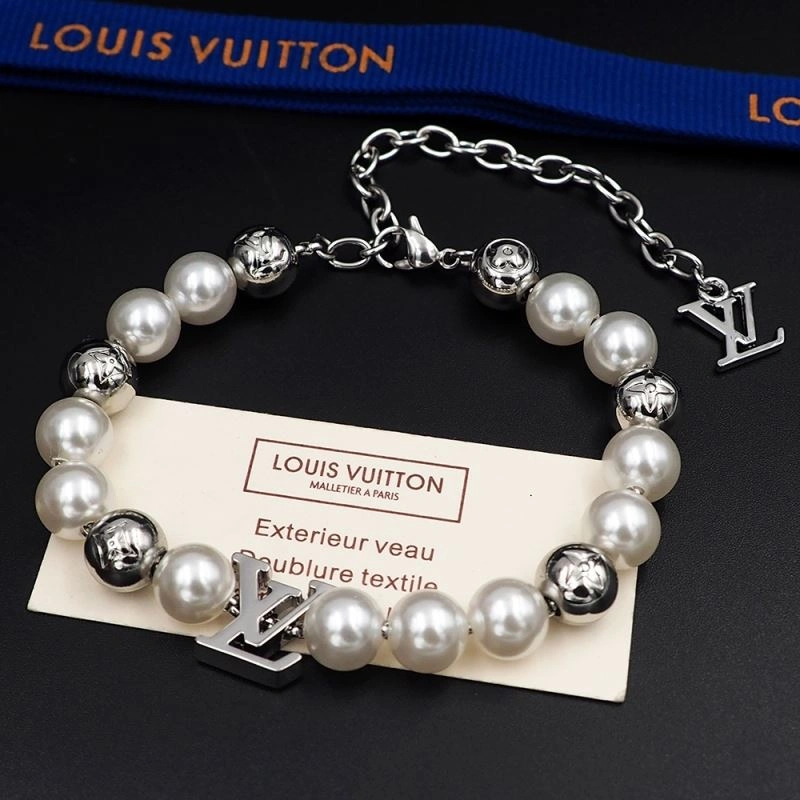 OdorResistant Louis Vuitton Bracelets 250224