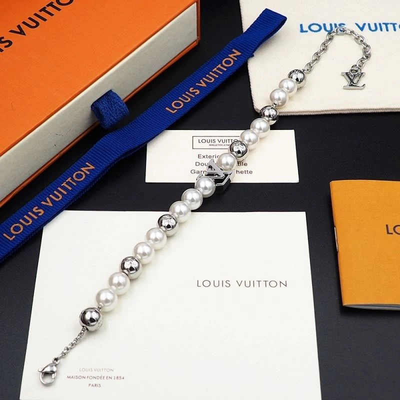 OdorResistant Louis Vuitton Bracelets 250224