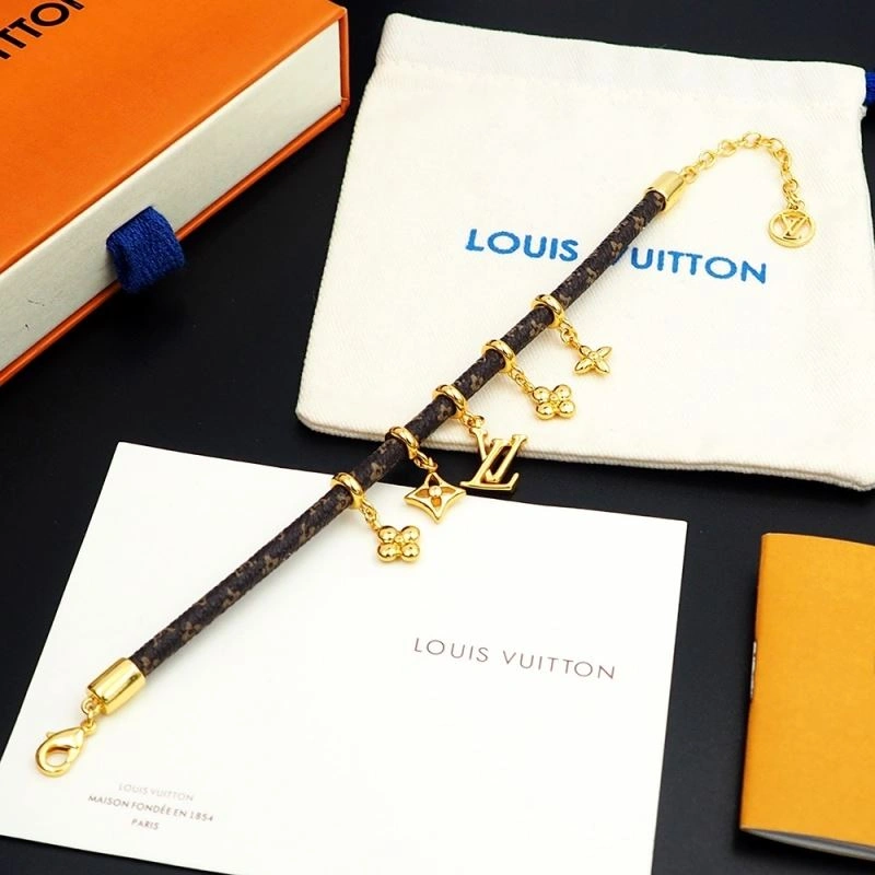 Versatile Louis Vuitton Bracelets 250228
