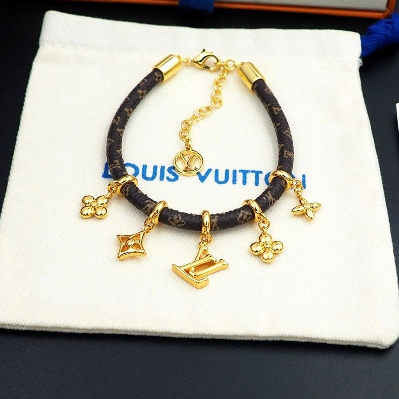 Versatile Louis Vuitton Bracelets 250228