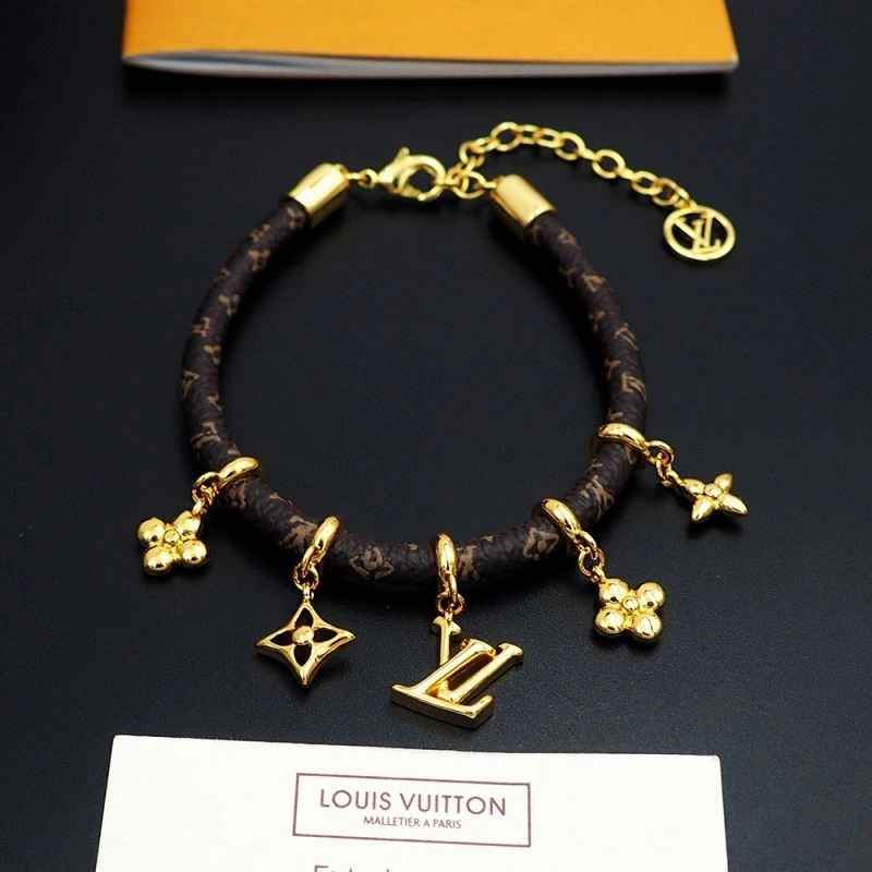 Versatile Louis Vuitton Bracelets 250228