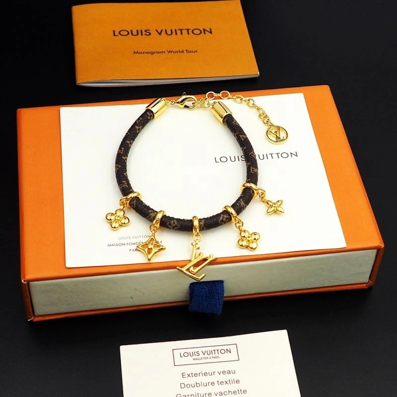 Versatile Louis Vuitton Bracelets 250228