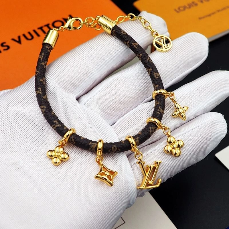 Versatile Louis Vuitton Bracelets 250228