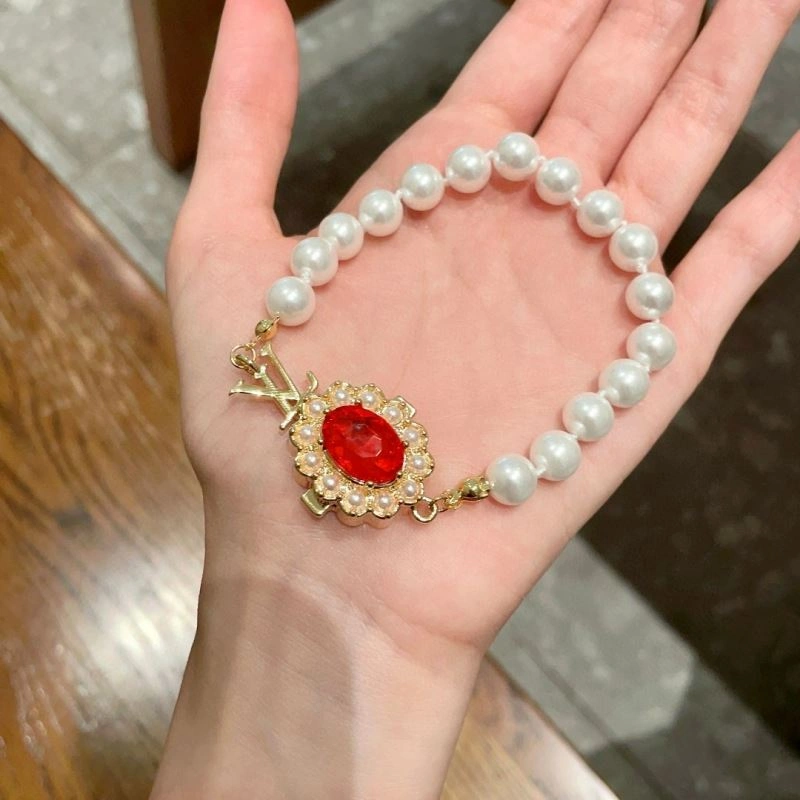 SmoothTexture Louis Vuitton Bracelets 250218