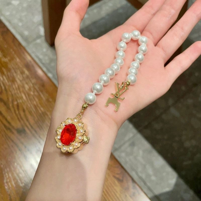 SmoothTexture Louis Vuitton Bracelets 250218