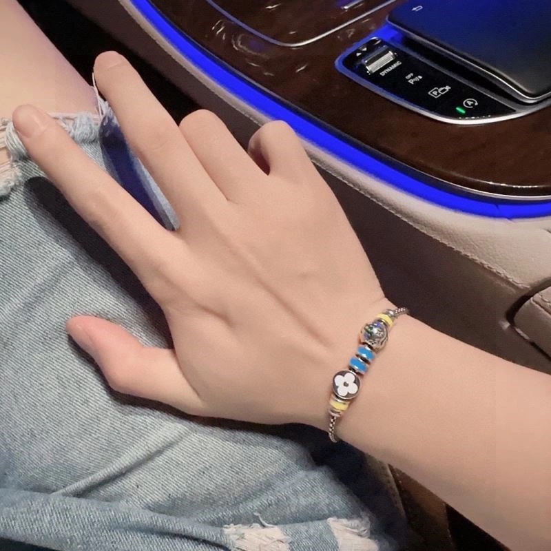 Louis Vuitton Bracelets Stretchable 249988