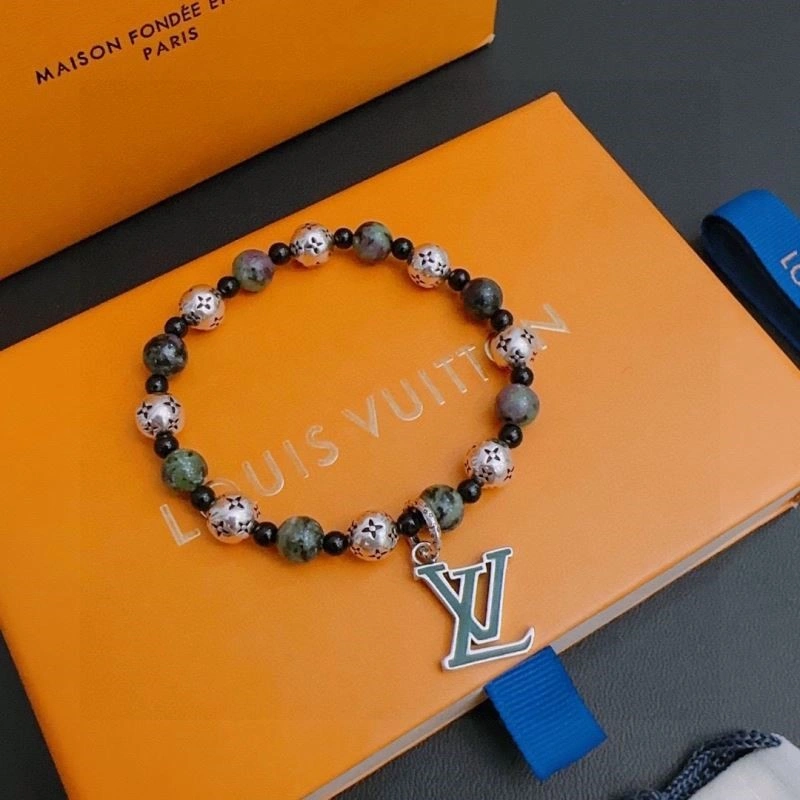 Breathable Louis Vuitton Bracelets 249983