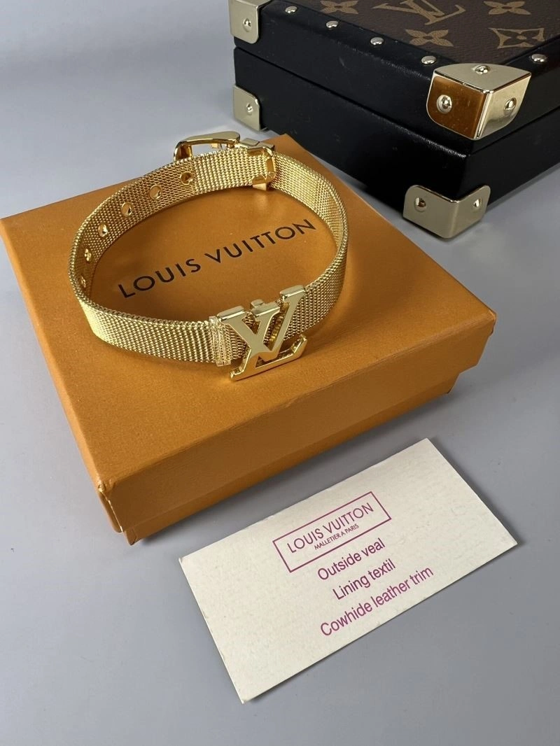 Louis Vuitton Bracelets Fashionable 249987