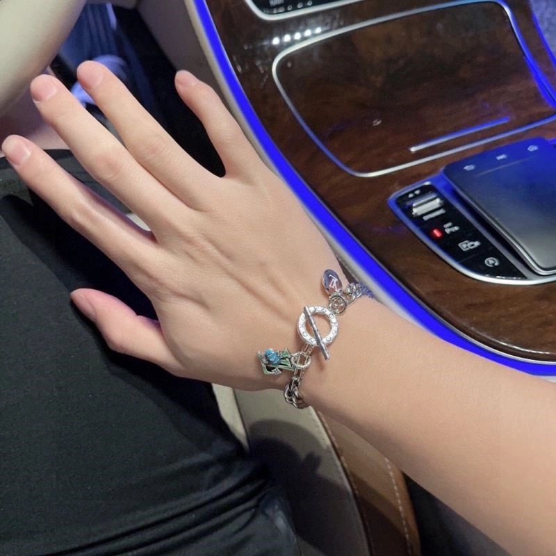 Popular Louis Vuitton Bracelets 249977