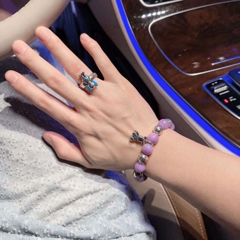 Louis Vuitton Bracelets Chic 249953