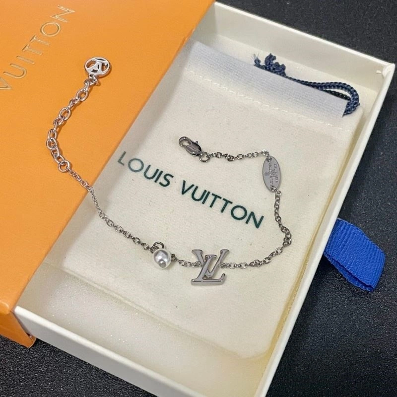 TravelReady Louis Vuitton Bracelets 249935
