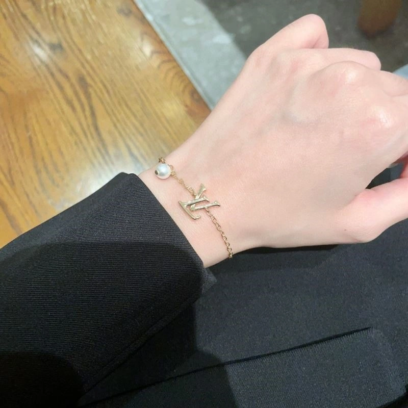 Louis Vuitton Bracelets Timeless 249929