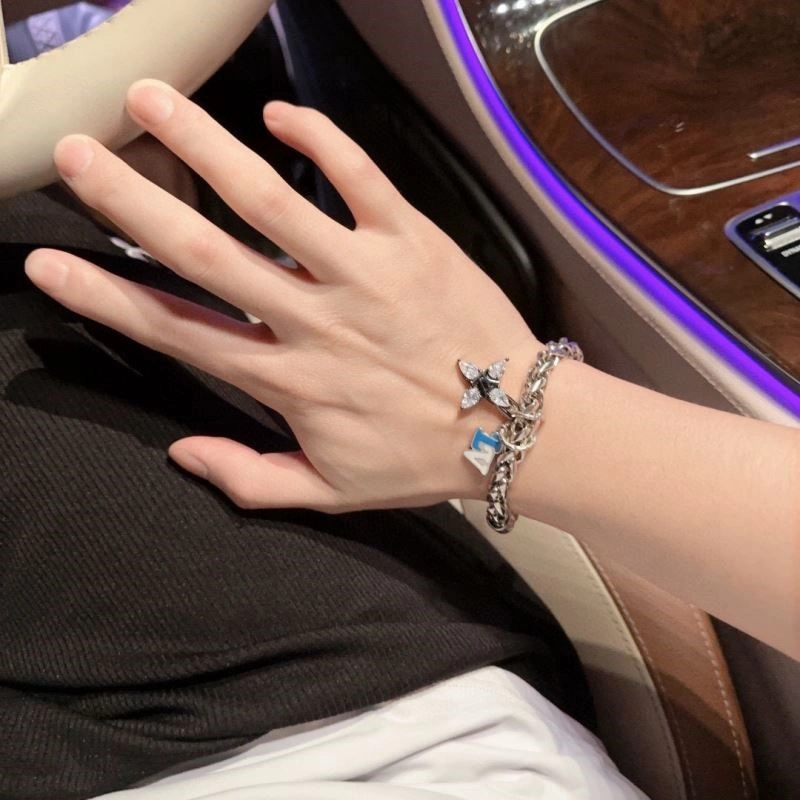StreetReady Louis Vuitton Bracelets 249933