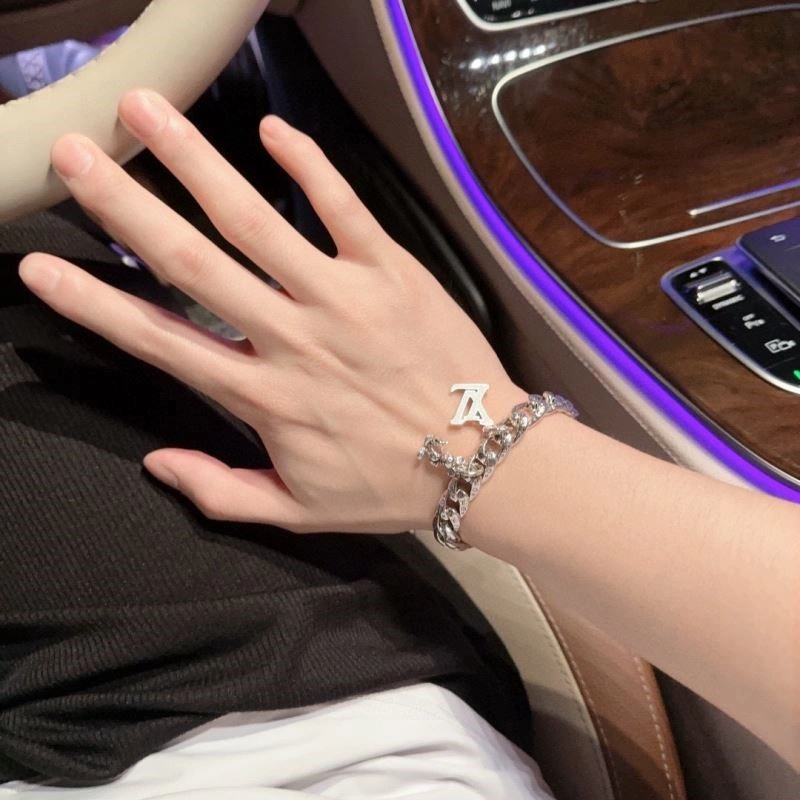 SportInspired Louis Vuitton Bracelets 249948